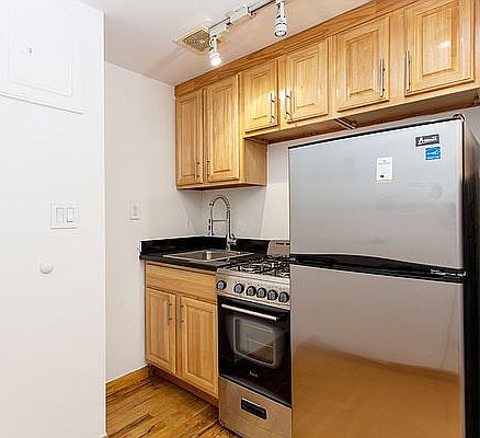 2nd image of 303 W 11th St #A2