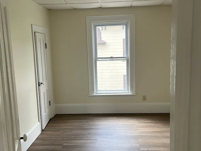 316 Spring St #4 — Photo 4