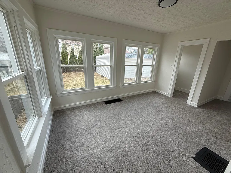 1278 W 102nd St #1 — Photo 14