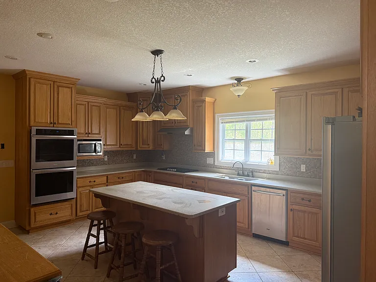 6575 Buchan Rd — Photo 9