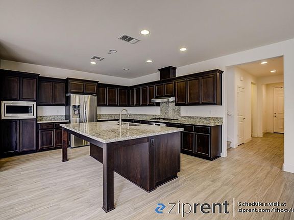 3rd image of 260 Ginger St