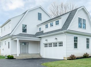 77 Spinning Wheel Rd, Fairfield, CT 06824