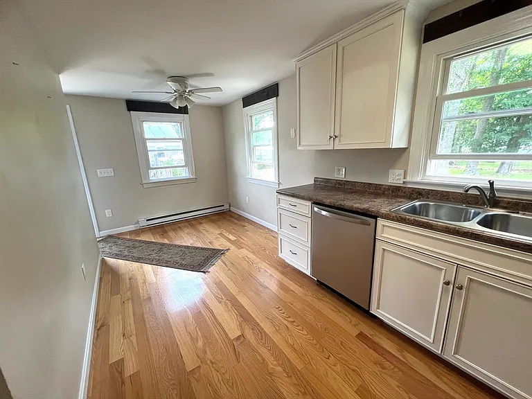 11 Vine St — Photo 3