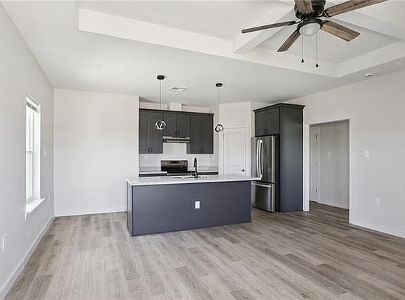 4th image of 32 Ashton Cox Dr #B