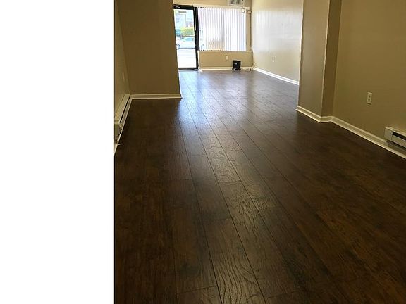 4th image of 4214 Princeton Ave