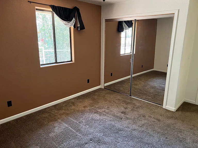 2944 Summer Pines Dr — Photo 2