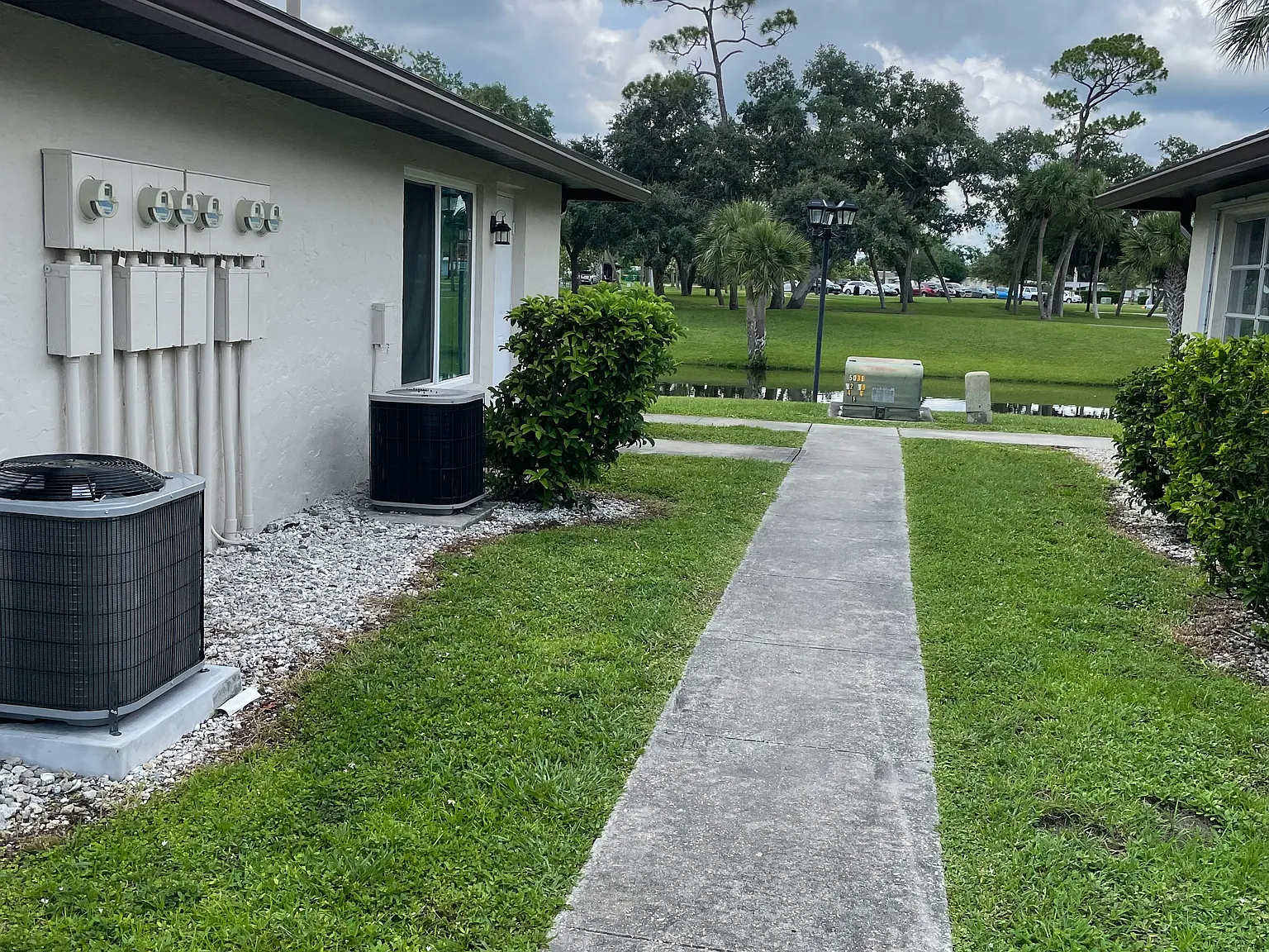 1 bed, 550 sqft, $1,200 — Photo 2