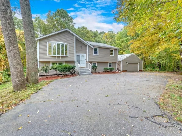 606 Hartford Pike, Scituate, RI 02857