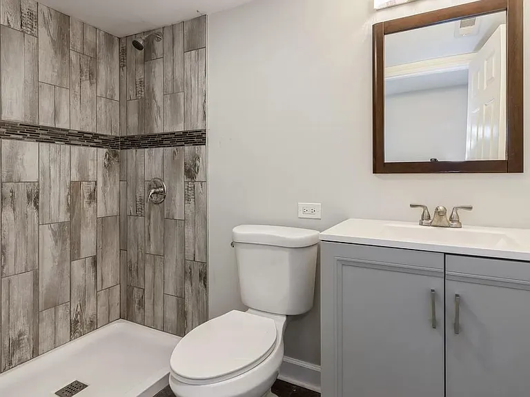 4342 W Augusta Blvd #G — Photo 5