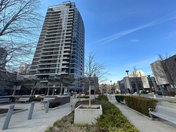 1 Valhalla Inn Rd, Toronto, ON