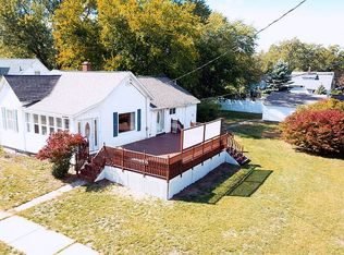 2122 Oak Ave, Muskegon, MI 49445