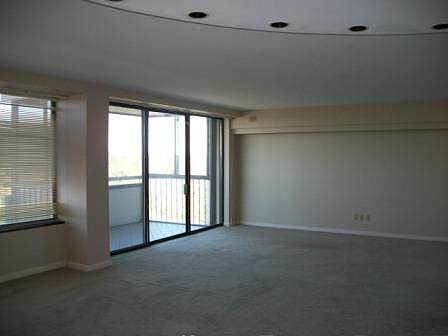 4th image of 4000 N Meridian St APT 11J