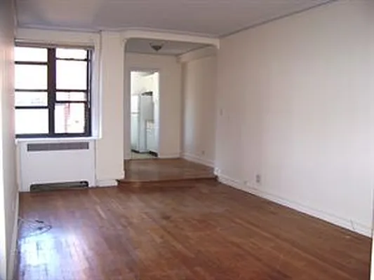 Rented by Douglas Elliman | media 21