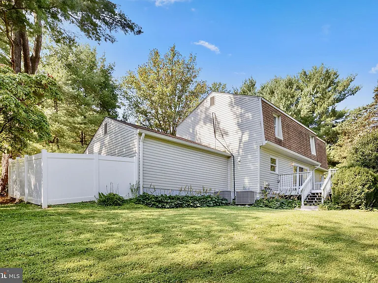 1518 Gingerwood Ct — Photo 35