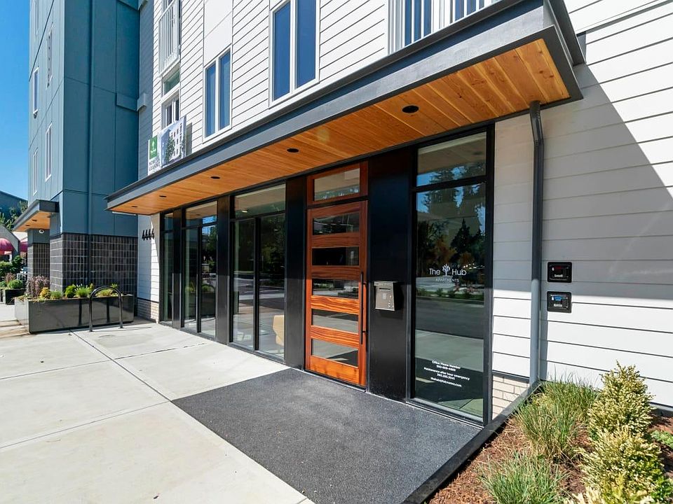 1st image of 44 6th Ave SE #112