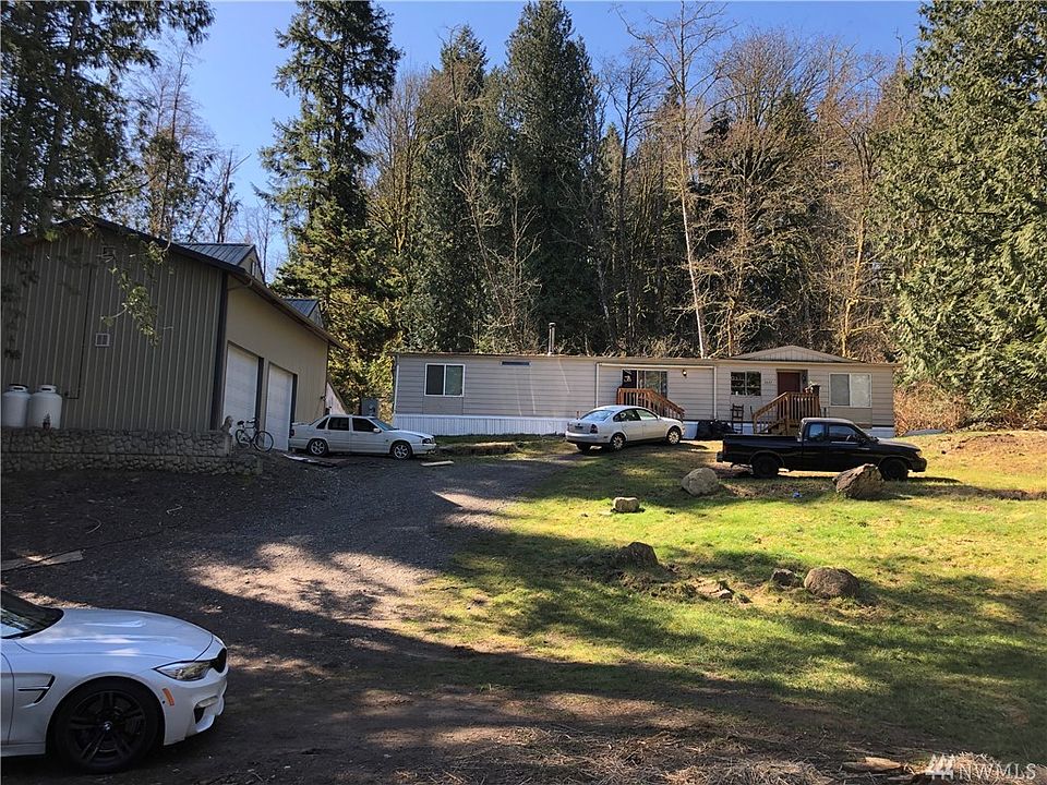 1st image of 3227 S Bay Dr