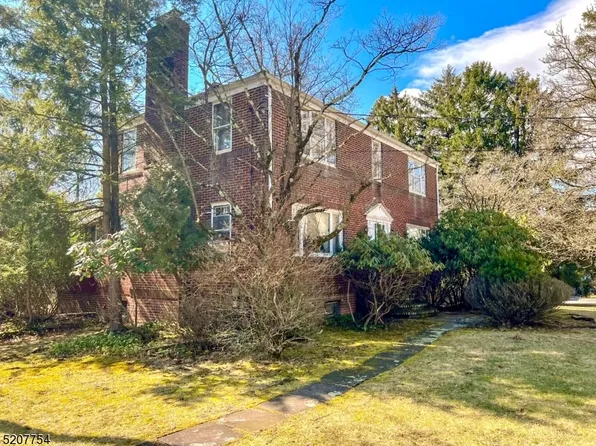 7 Old Tappan Rd, Old Tappan Boro, NJ 07675