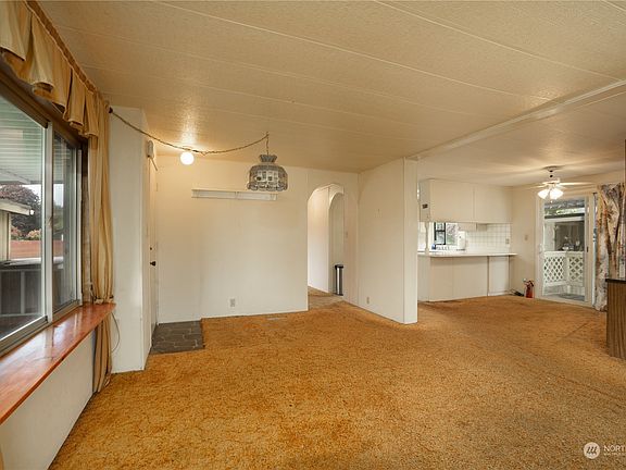 3rd image of 3124 40th Avenue Ct E #5
