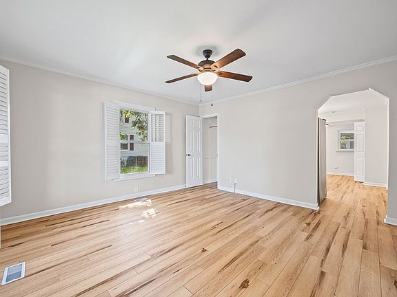4th image of 103 Rankin St