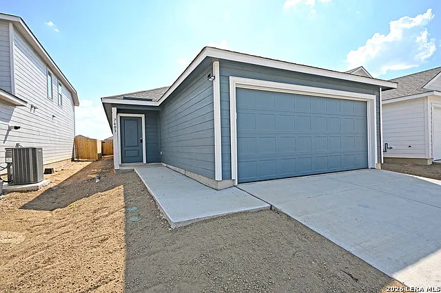 7603 Adam Star — Photo 1