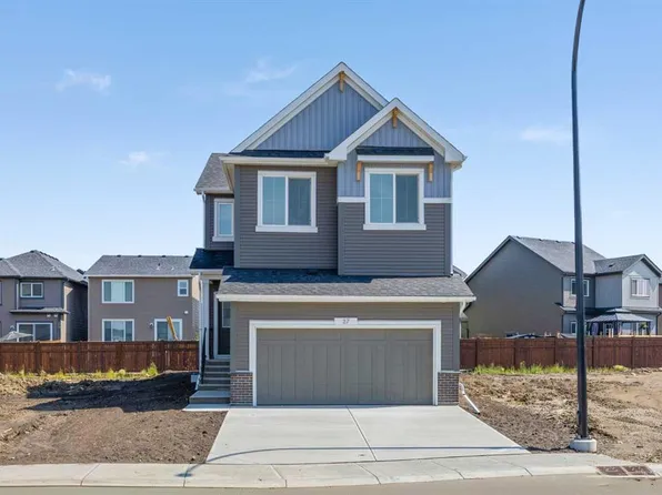 37 W Sora Gdns SE, Calgary, AB T3S 0L7