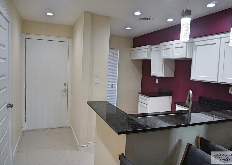 1st image of 1900 University Blvd APT 3F