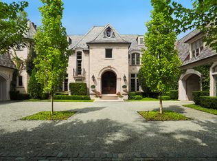325 E 8th St, Hinsdale, IL