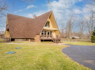 17000 Lakeside Rd, Three Oaks, MI 49128