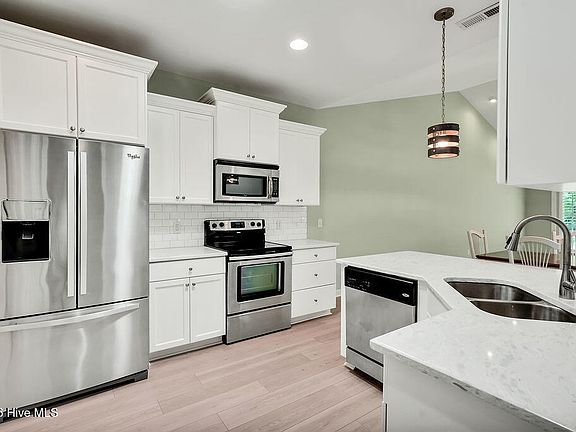 5th image of 1175 Greensview Circle
