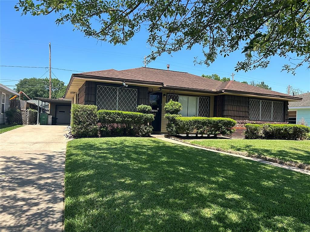 7655 Oak Vista St, Houston, TX 77087 | Zillow