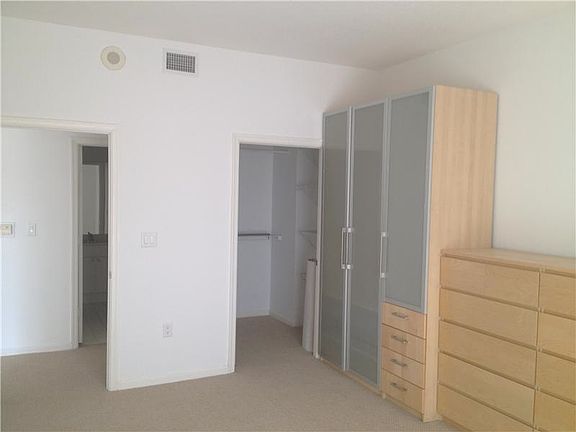 4th image of 10 Aragon Ave Suite 802