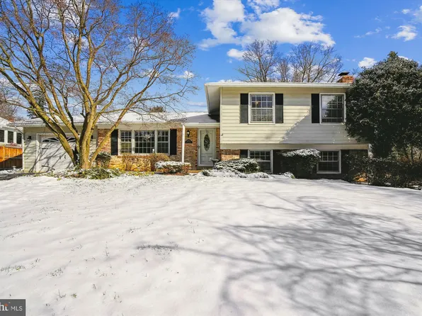 17713 Park Mill Dr, Derwood, MD 20855