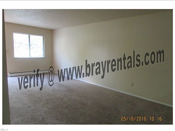 1051 Teller #3 living room