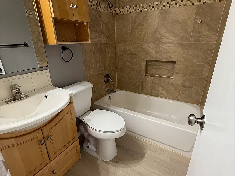 5721 Bowling Dr — Photo 5
