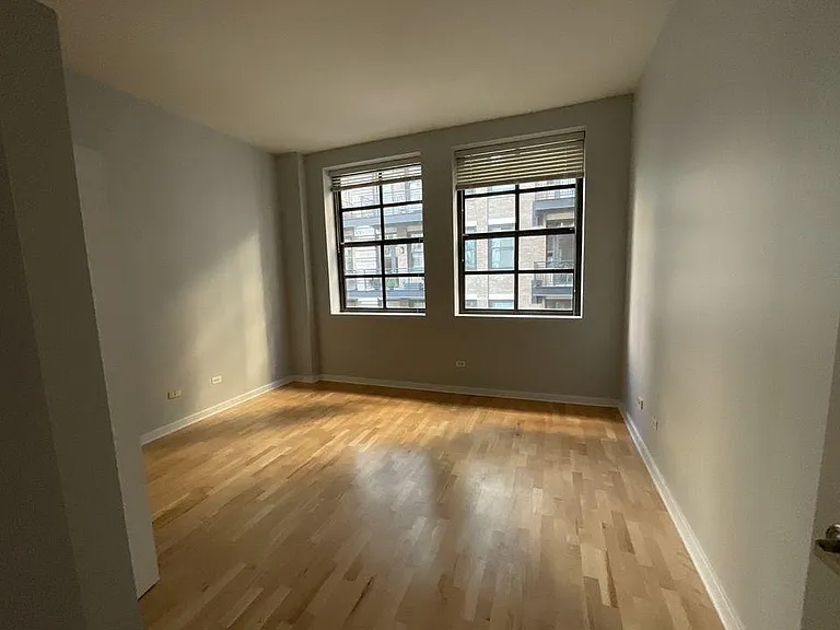 5 N Wabash Ave #1401 — Photo 22