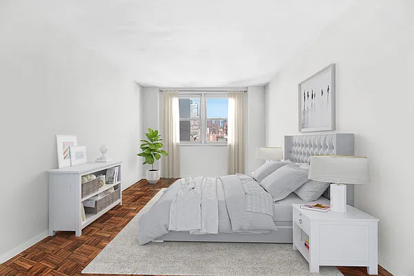 Sold by Sotheby's International Realty | media 41