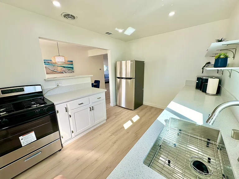 429 Garfield St #B — Photo 13