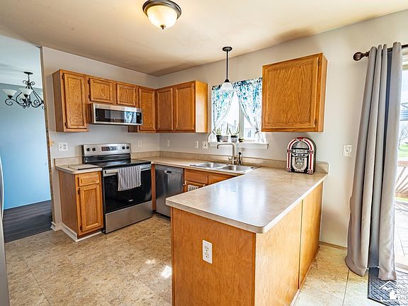 5th image of 203 Dundee Ridge Dr