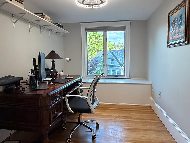 410 Marrett Rd — Photo 15