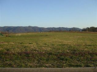 518 Secrist Springs Ln, Walland, TN 37886