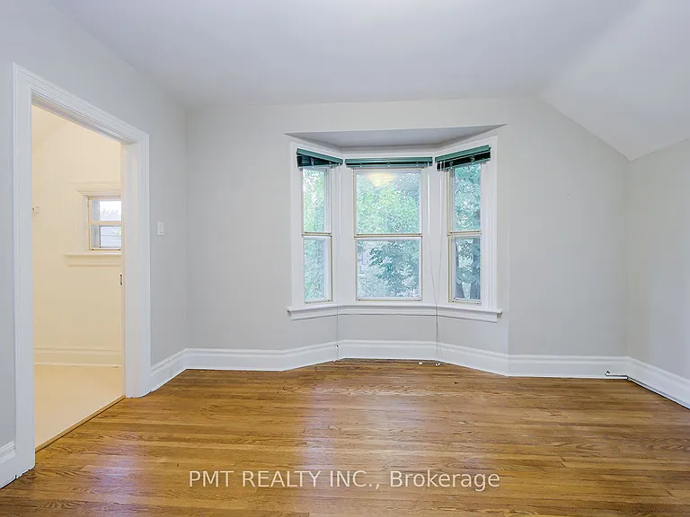 47 Herbert Ave — Photo 26