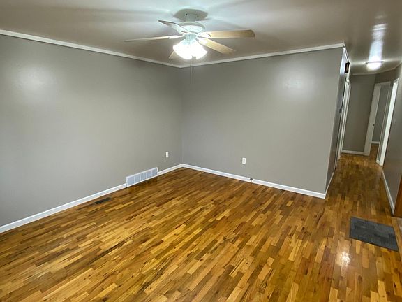 4th image of 20244 Macel St