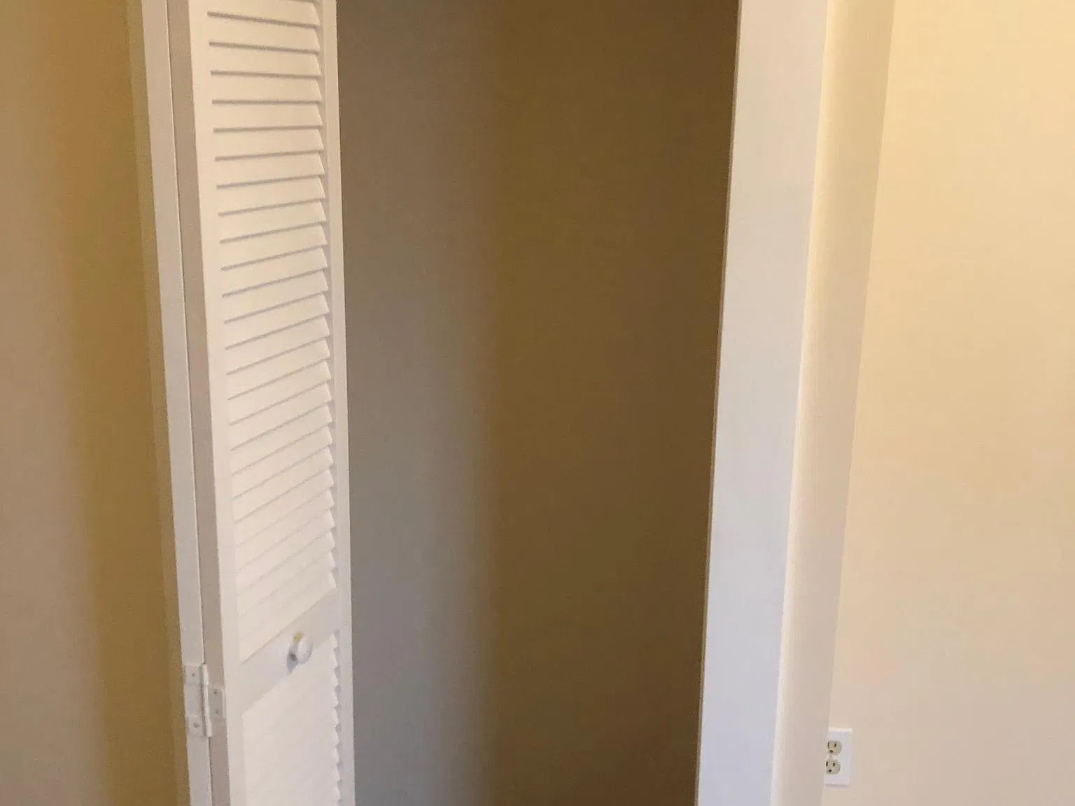 7 Harold Ct — Photo 3