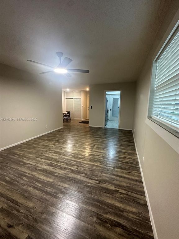 1050 E Sample Rd APT 202, photo 6