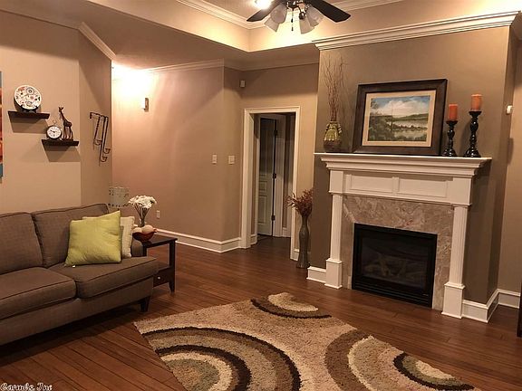 4th image of 905 Woodard Dr