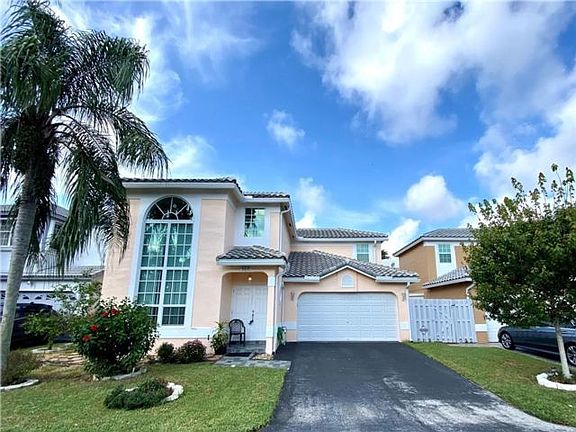 2nd image of 5511 NW 42nd Ln