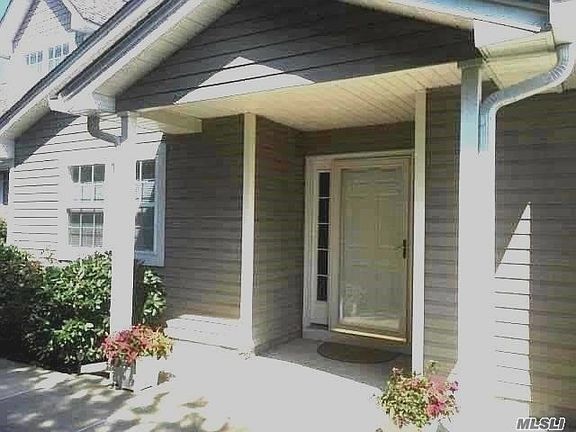 2nd image of 233 Erik Dr