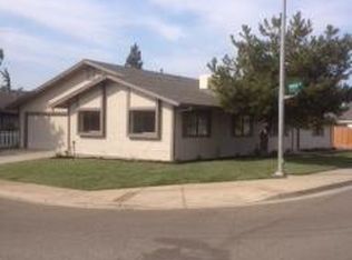 5925 Stretch Dr, Riverbank, CA 95367