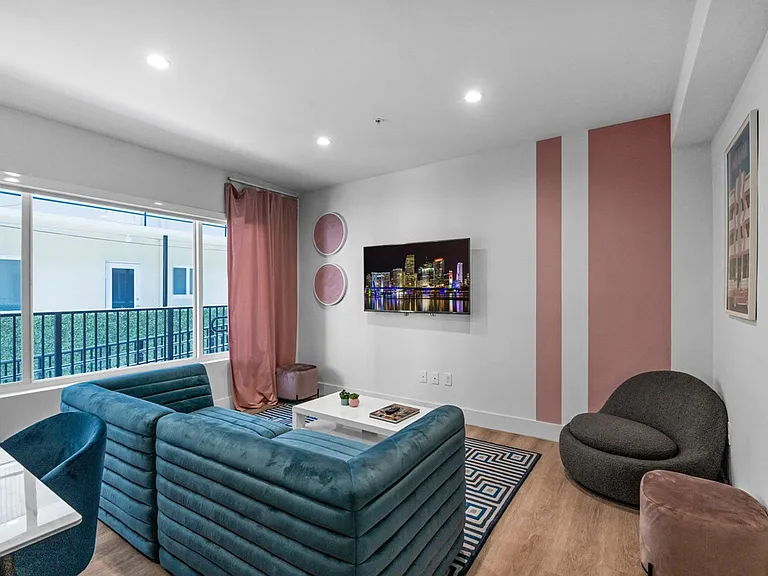 Building's Lounge