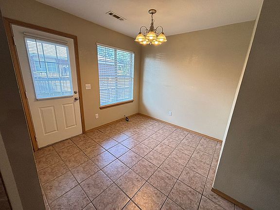 5th image of 2725 Ponchartrain St